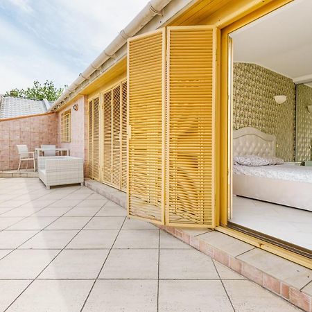 Deribasivska Cozy 4-Room Apartment Odesa Exterior foto