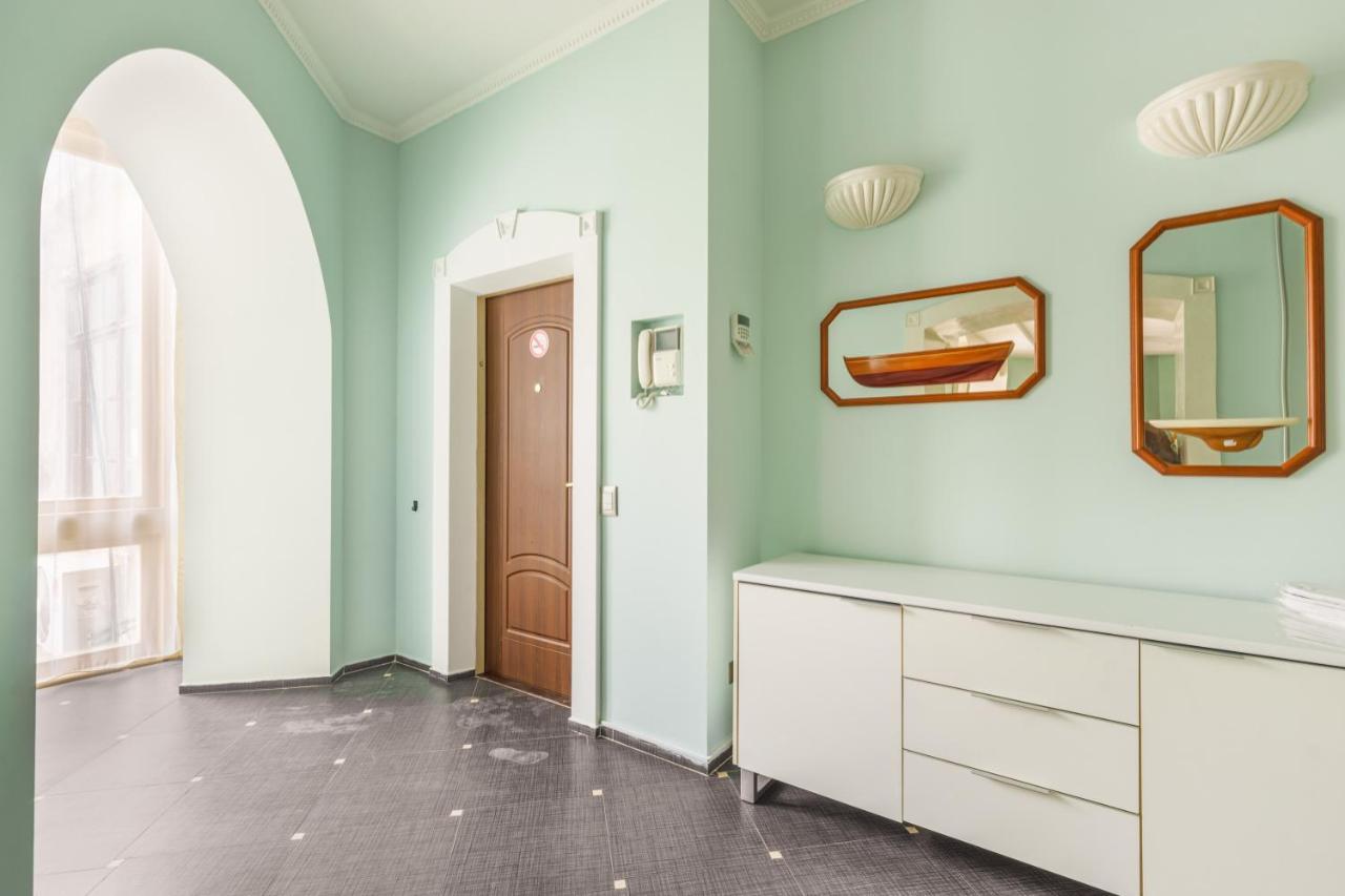 Deribasivska Cozy 4-Room Apartment Odesa Exterior foto