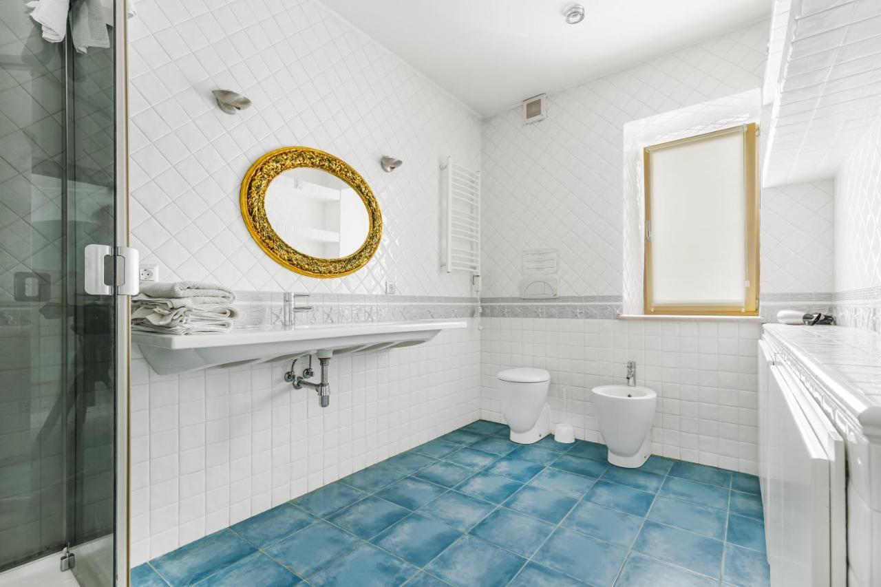 Deribasivska Cozy 4-Room Apartment Odesa Exterior foto
