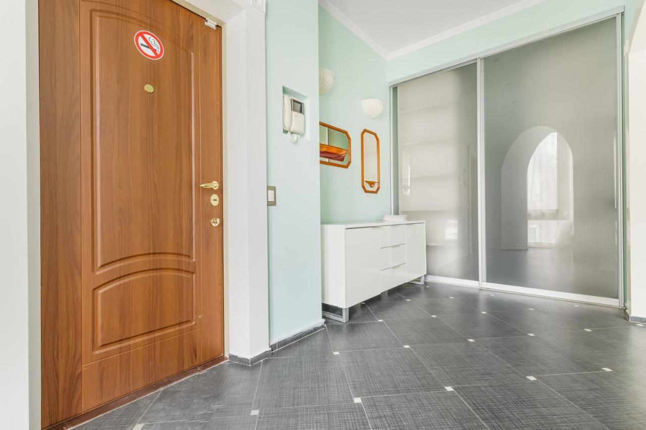 Deribasivska Cozy 4-Room Apartment Odesa Exterior foto