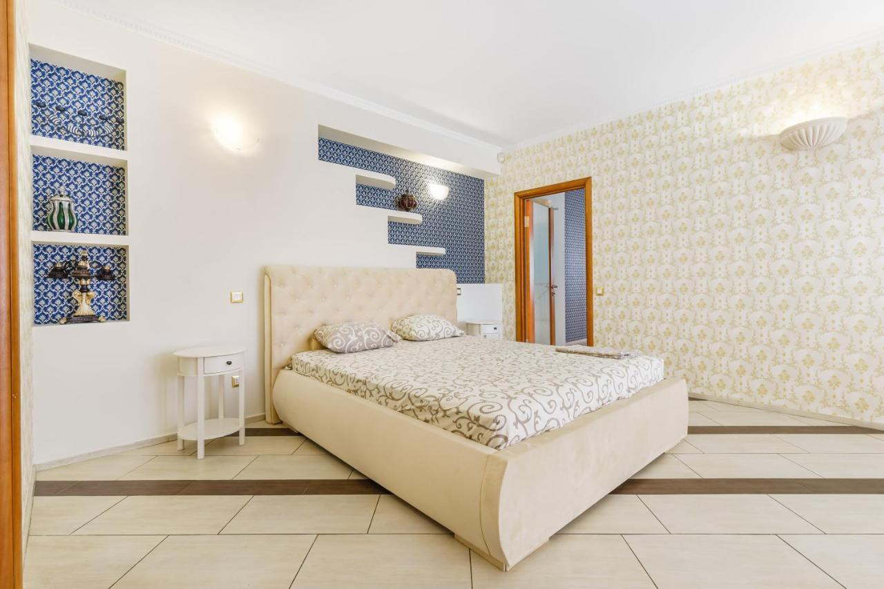 Deribasivska Cozy 4-Room Apartment Odesa Exterior foto